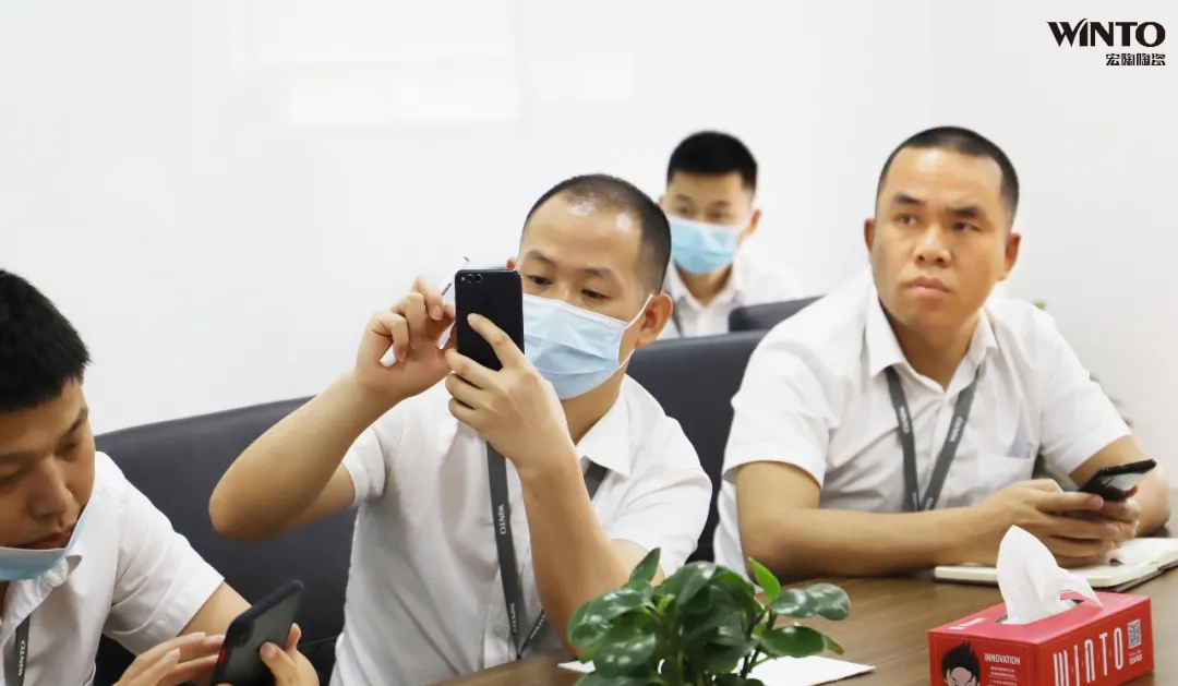 腾博会官网讲师团队现场倾囊授课