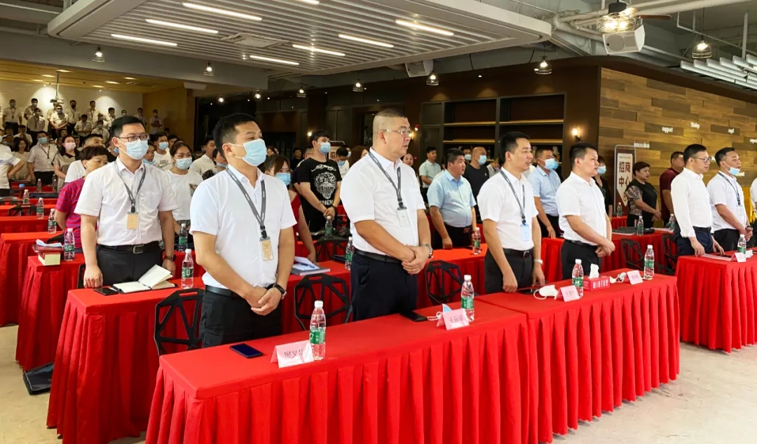 《筑梦腾博会官网》整体合唱腾博会官网歌曲