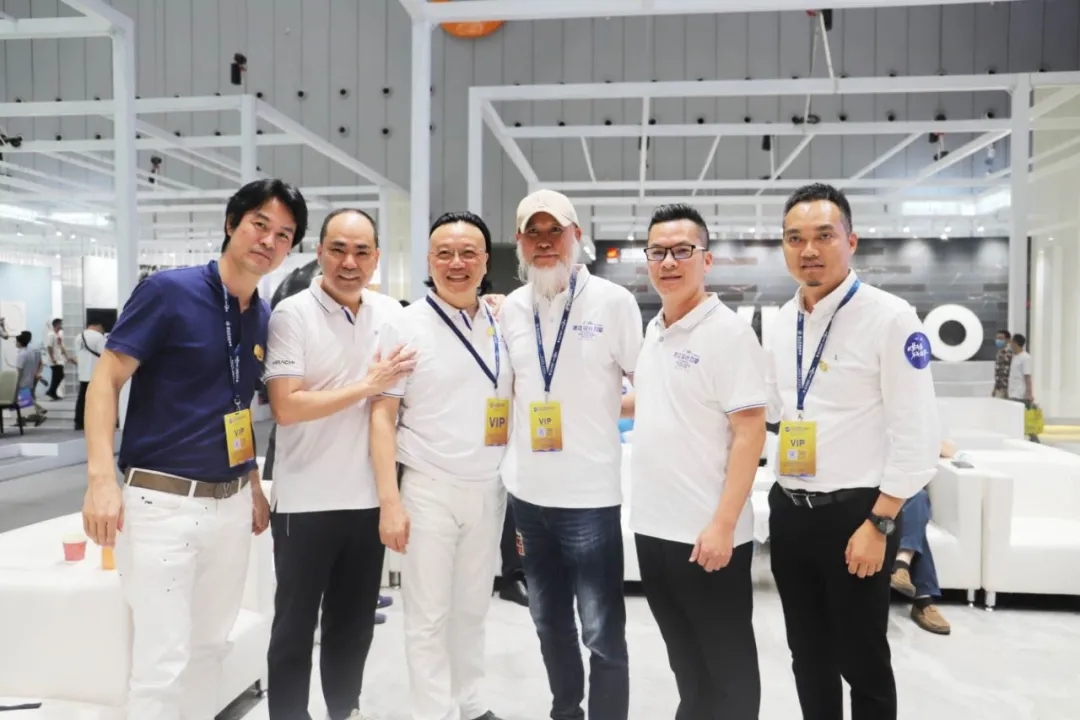 碧桂园董事局主席杨国强旅行腾博会官网展位