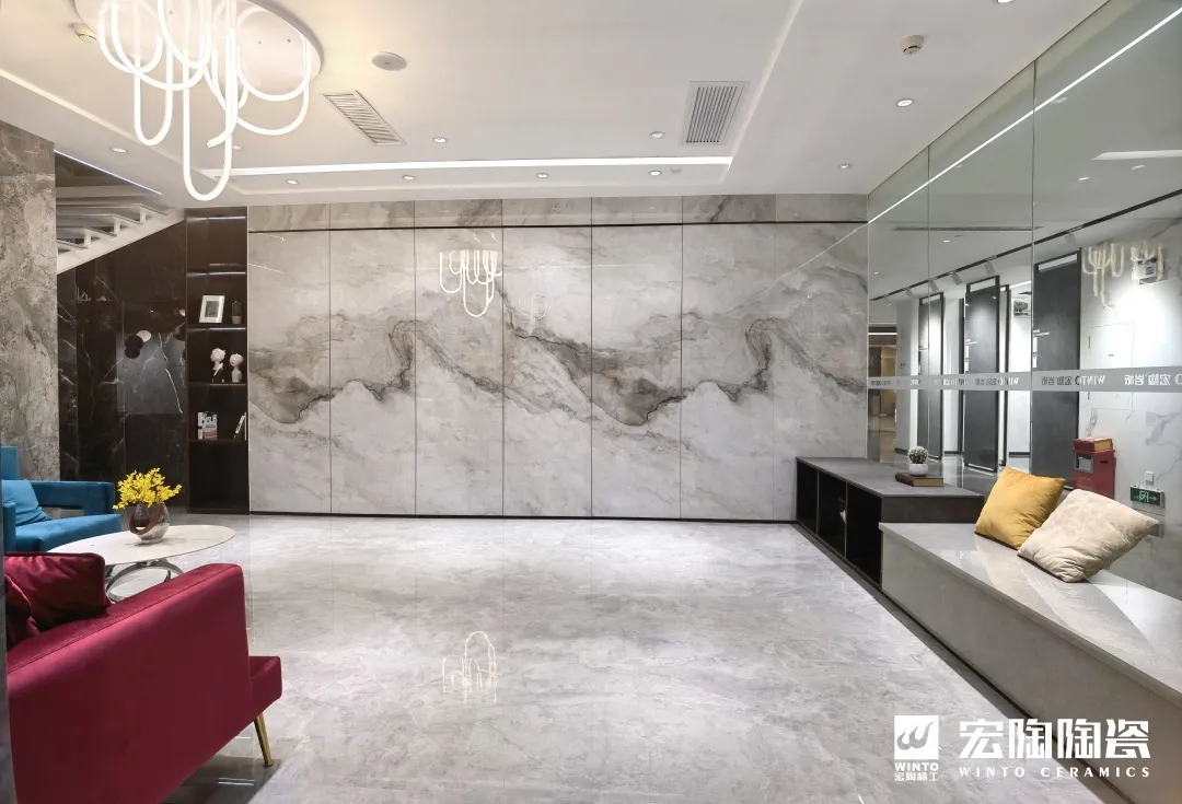 腾博会官网岩板增添智控隐藏式功效，，，，，，巧妙地把电视“藏”起来